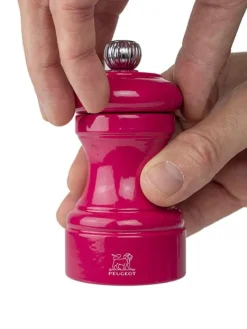 Peugeot Saveurs Bistro Moulin à sel manuel en bois laqué, rose bonbon, 10 cm - 4" -><noscript><img width=