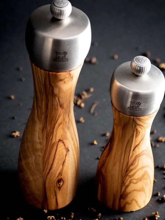 Peugeot Saveurs Fidji Moulin à poivre manuel en bois d' et inox 15cm -> Moulins À Poivre