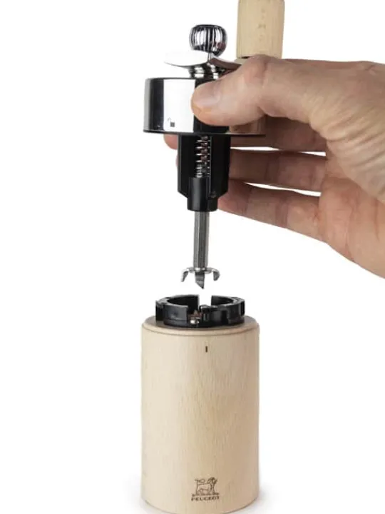 Peugeot Saveurs Isen Moulin à muscade manuel en bois, , 16 cm - 6,25" -> Envie De Design|Envie De Saveurs