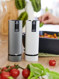 Peugeot Saveurs Line electrique Moulin à sel électrique rechargeable u'select, batterie lithium-ion, aluminium, 15 cm - 6in. -><noscript><img width=
