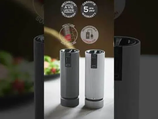 Peugeot Saveurs Line electrique Moulin à sel électrique rechargeable u'select, batterie lithium-ion, aluminium, 15 cm - 6in. -> Idées Cadeaux -100€|Envie De Design