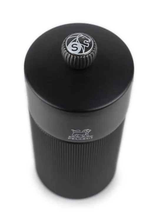 Peugeot Saveurs Line Moulin à sel manuel en bois et aluminium noir mat, 12 cm - 4,75in -> Envie De Design|Moulins À Sel Et Salières
