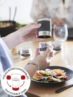 Peugeot Saveurs Maestro Bar à poivres - moulin à poivre u'select accompagné de 3 grands crus de poivres, de 3 réservoirs interchangeables. -> Idées Cadeaux -100€|Coffrets Cadeaux