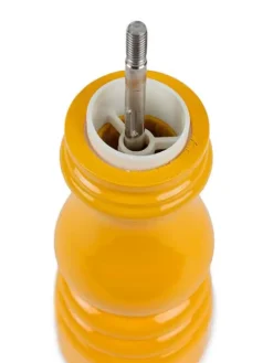 Peugeot Saveurs Paris Moulin à sel manuel en bois laqué, safran, 18 cm - 7in. -><noscript><img width=