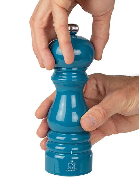 Peugeot Saveurs Paris u'select Moulin à poivre manuel u'select en bois laqué, bleu pacifique, 18 cm - 7in -> Idées Cadeaux -100€|Envie De Couleurs