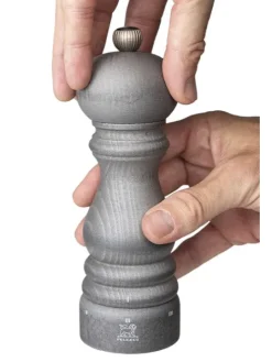 Peugeot Saveurs Paris u'select Moulin à sel manuel u'select en bois, graphite light, 18 cm - 7in -><noscript><img width=